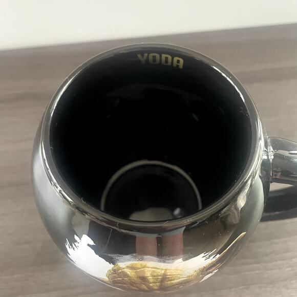 Star Wars Use The Force Yoda 20 Oz Mug - Picture 4 of 4